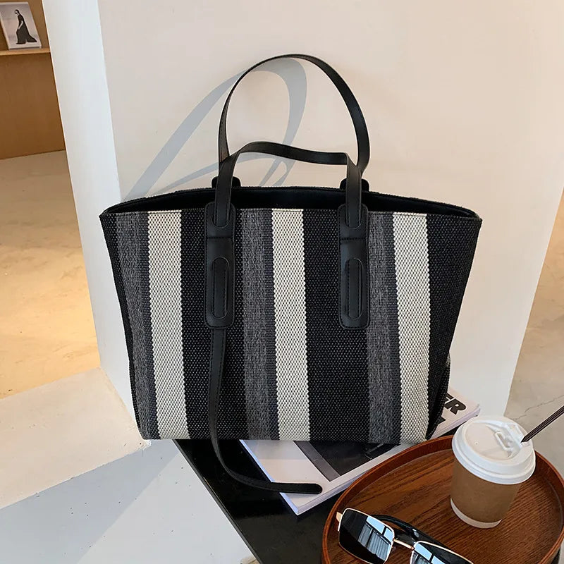 Stria Tote